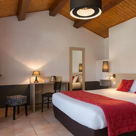 Domaine Le Martinet, The Originals Relais Отель Буэн